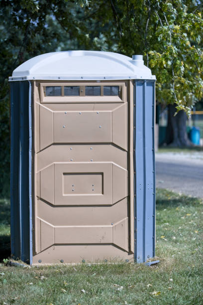 Best Portable bathroom rental  in Jackson, MI